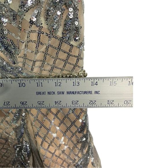 Mac Duggal 4 Nude Silver Cap Sleeve V Neck Midi Gown Art Deco Tea Length 67533 - Picture 8 of 16